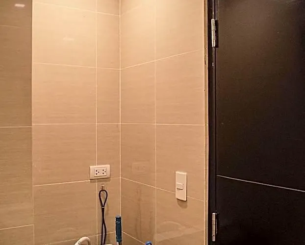 Cozy And Classy Across Airport Terminal 3 Hotel Manila