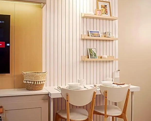 Cozy And Classy Across Airport Terminal 3 Hotel Manila