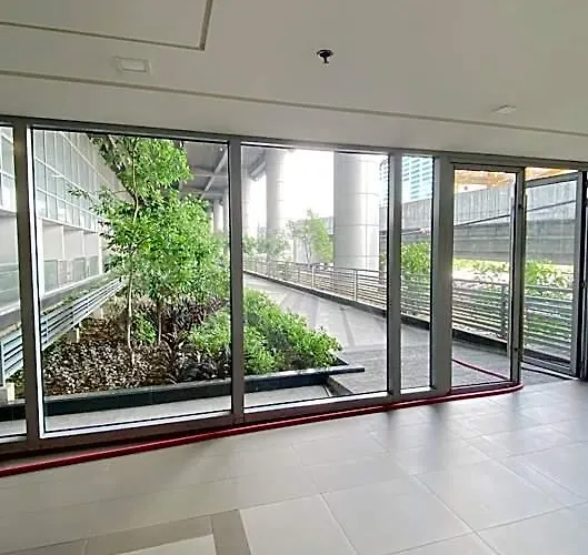 Cozy And Classy Across Airport Terminal 3 Hotel